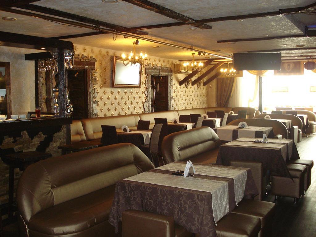 Hotel Artua Kharkiv Exterior photo